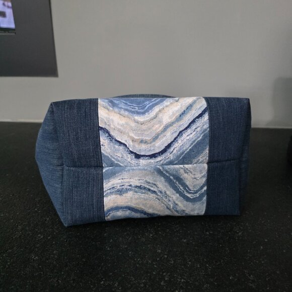 Handmade upcycled denim patchwork handbag - Picture 3 of 9